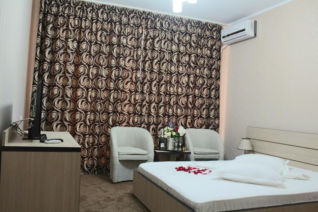 Hotel Cristal Navodari Ruang foto
